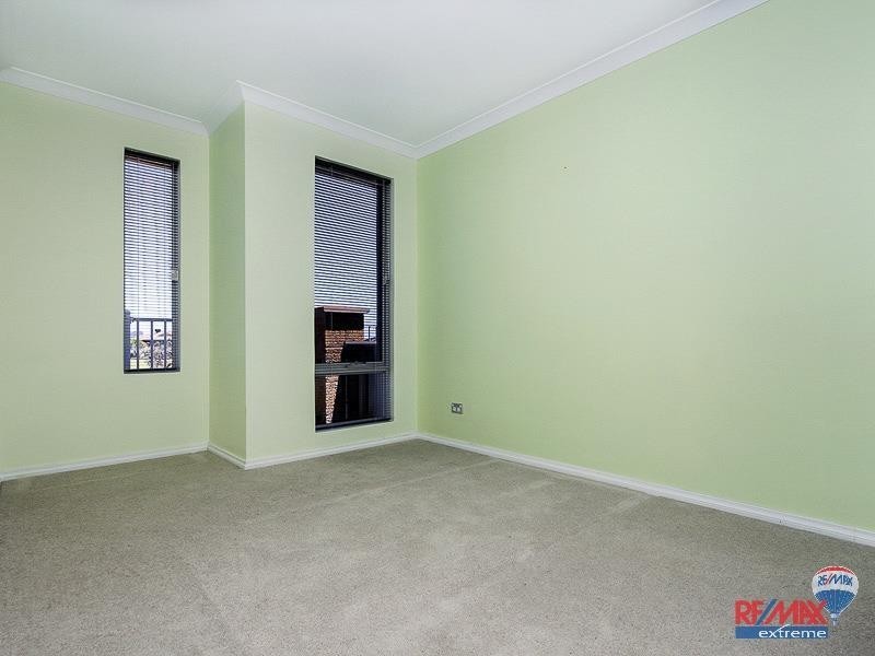 54 Bauer Circle, Banksia Grove WA 6031