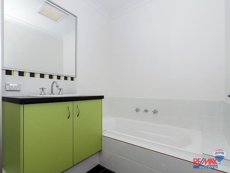 54 Bauer Circle, Banksia Grove WA 6031