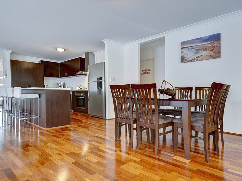 15 Chalkwell Bend, Landsdale WA 6065