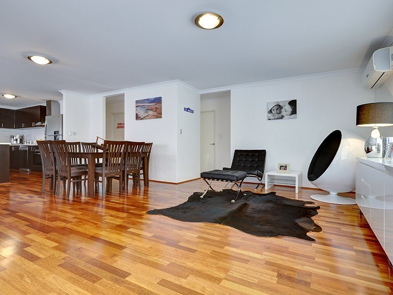 15 Chalkwell Bend, Landsdale WA 6065