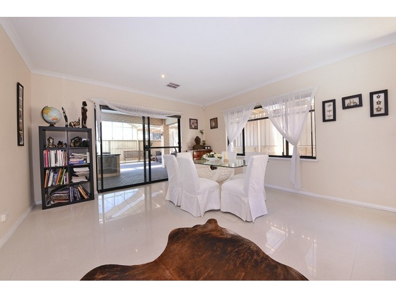 27 Vincent Rd, Sinagra WA 6065