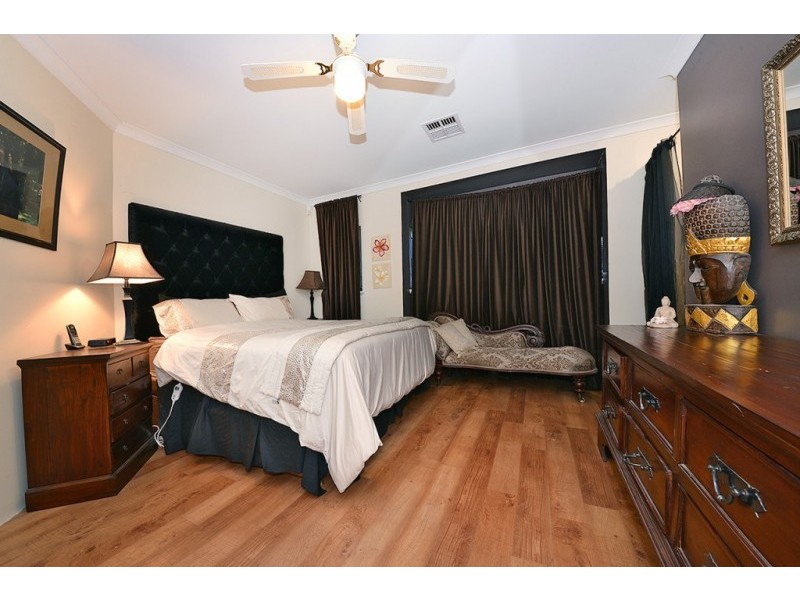 27 Vincent Rd, Sinagra WA 6065