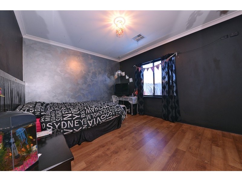 27 Vincent Rd, Sinagra WA 6065