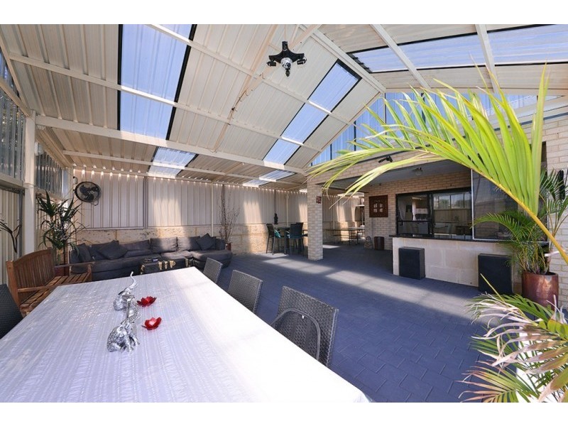 27 Vincent Rd, Sinagra WA 6065