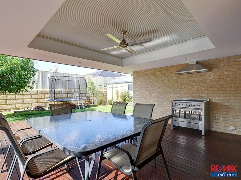 11 Lynnburn Pass*, Carramar WA 6031