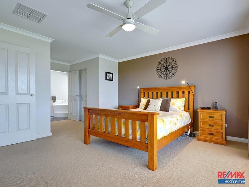 11 Lynnburn Pass*, Carramar WA 6031