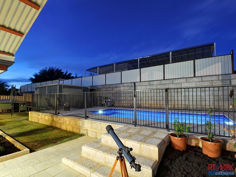 17 Kensington Way, Pearsall WA 6065