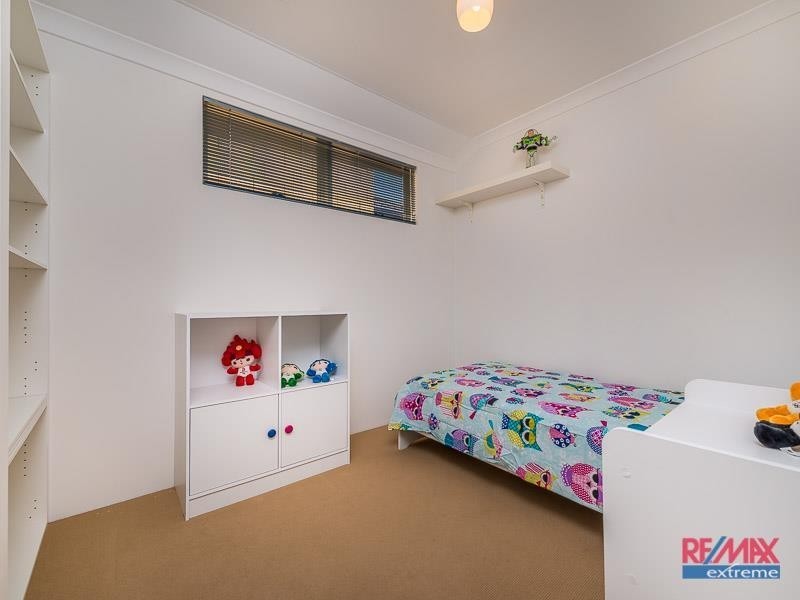 44 Ghost Gum Blvd, Banksia Grove WA 6031