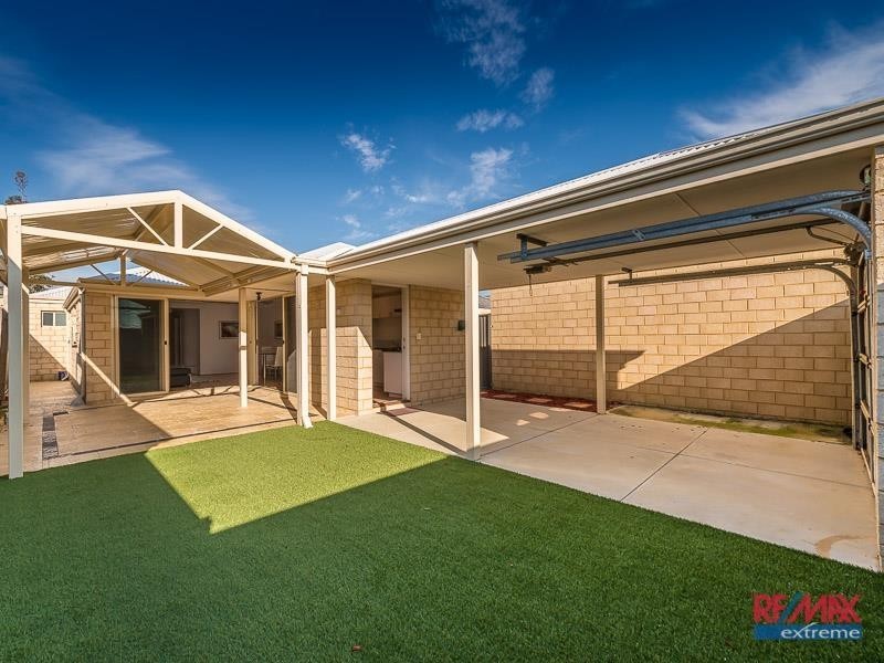 44 Ghost Gum Blvd, Banksia Grove WA 6031