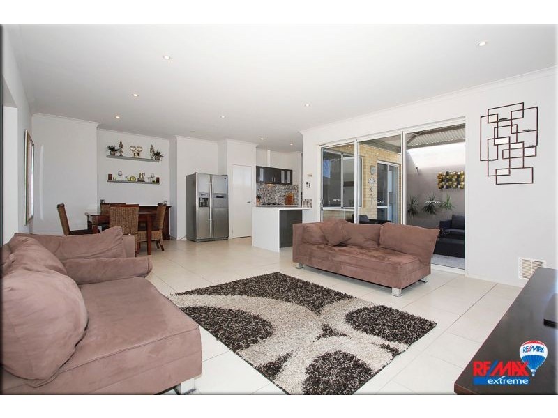 1 Pymore Crescent, Butler WA 6036