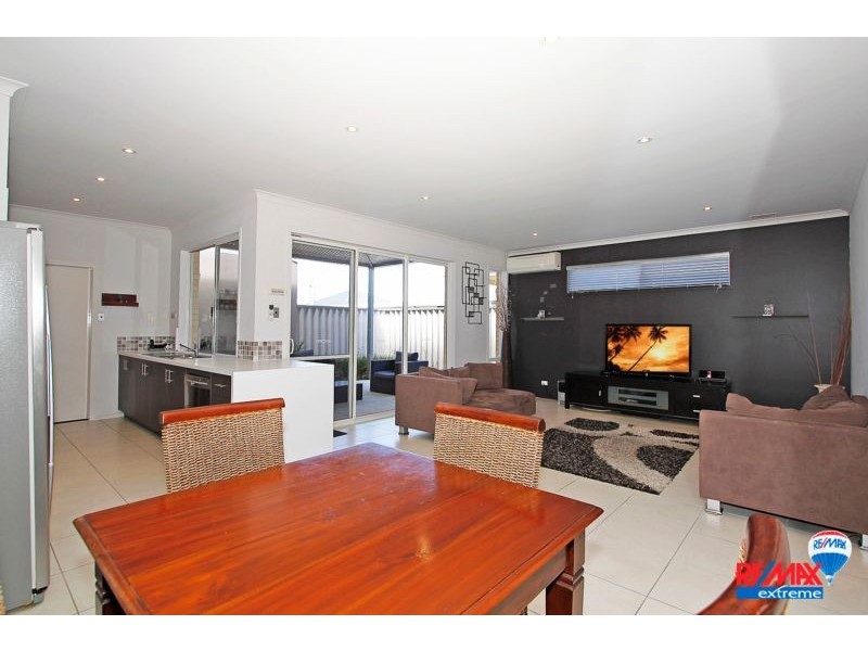 1 Pymore Crescent, Butler WA 6036