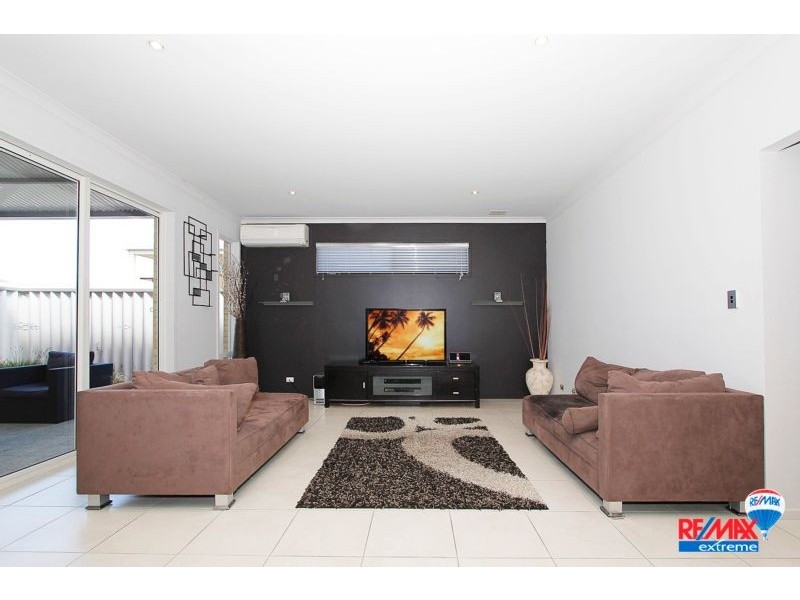 1 Pymore Crescent, Butler WA 6036