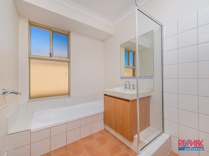 48 Sanderstead Loop, Butler WA 6036