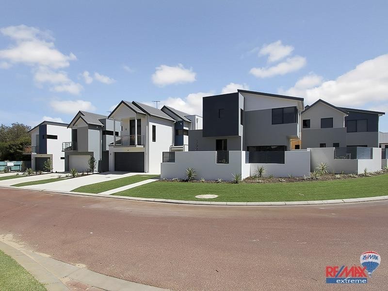 49 Discovery Circuit, Iluka WA 6028