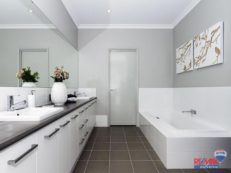 3 Malvern Road, Butler WA 6036