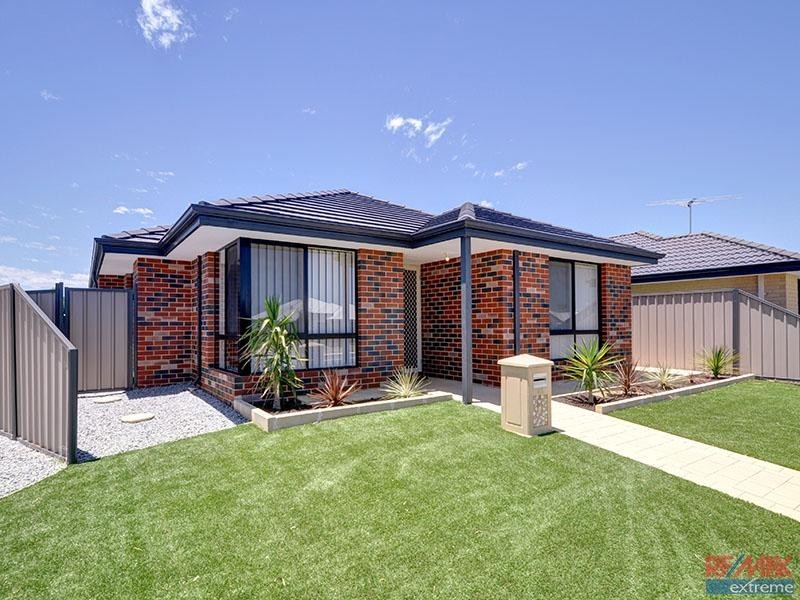 63 Brooklyn Avenue, Pearsall WA 6065