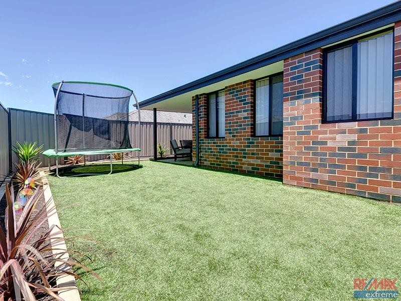 63 Brooklyn Avenue, Pearsall WA 6065