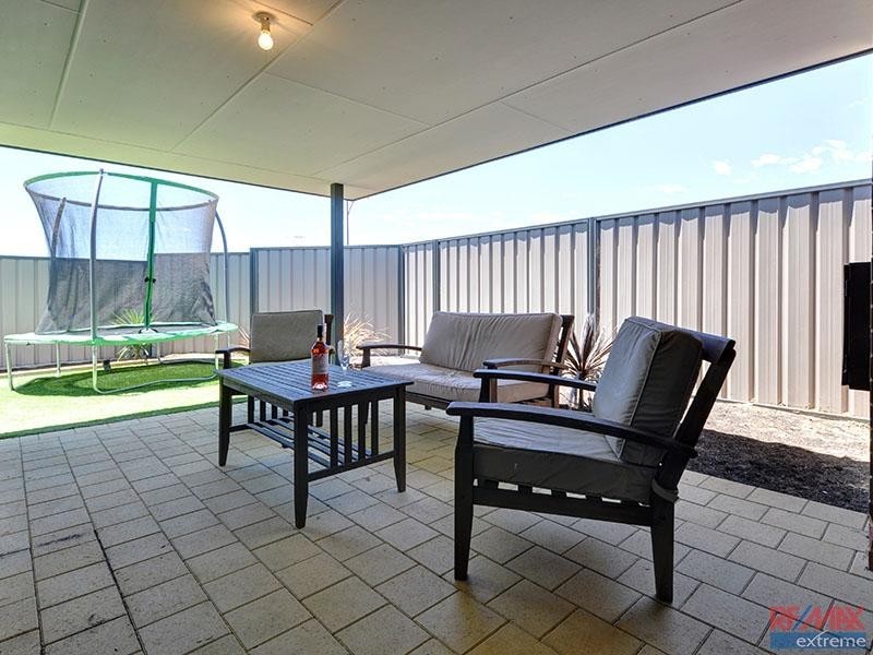 63 Brooklyn Avenue, Pearsall WA 6065