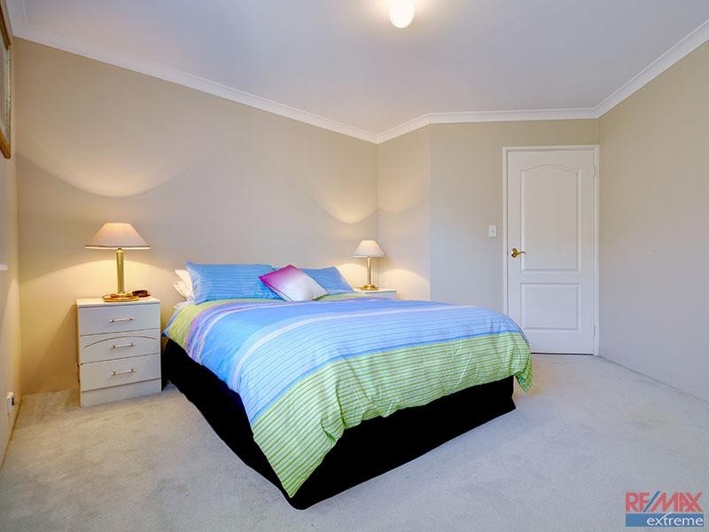 10 Holroyd Link, Wanneroo WA 6065