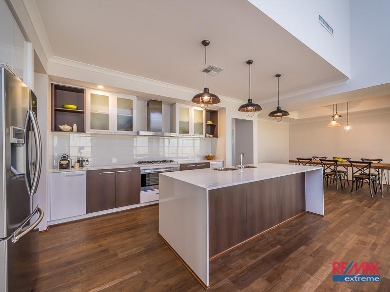 4 Chine Way, Alkimos WA 6038