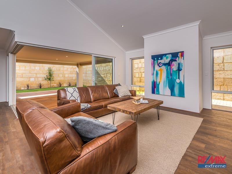 4 Chine Way, Alkimos WA 6038