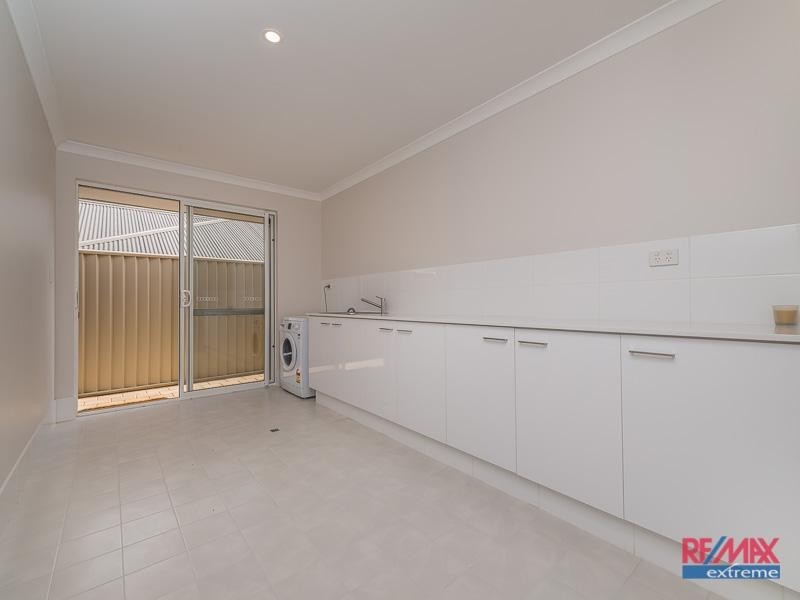 4 Chine Way, Alkimos WA 6038