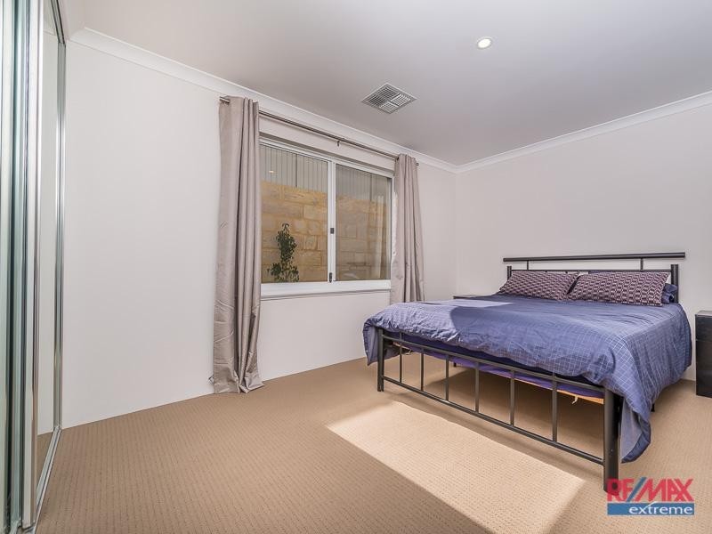 4 Chine Way, Alkimos WA 6038