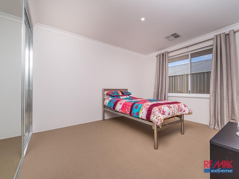 4 Chine Way, Alkimos WA 6038