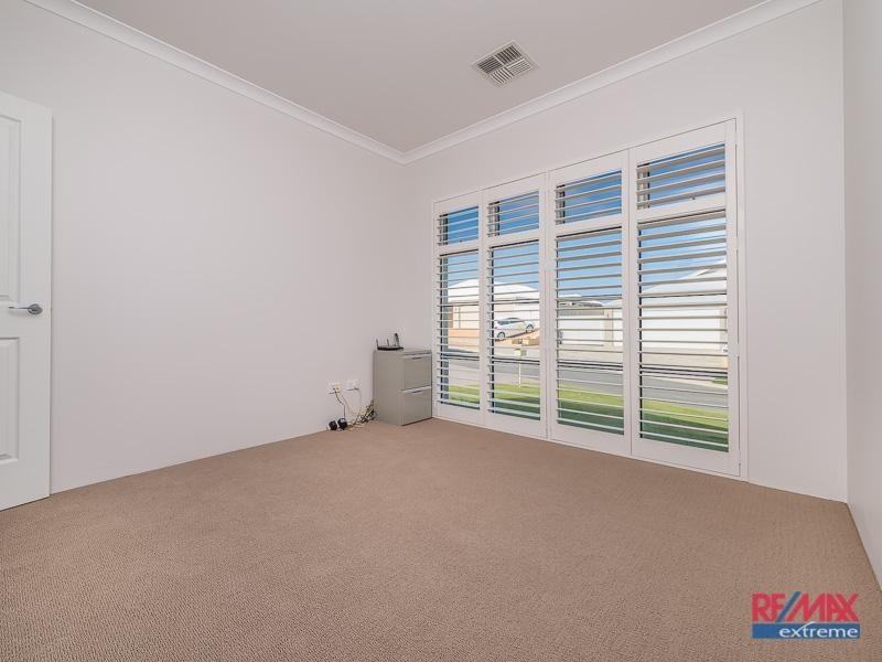 4 Chine Way, Alkimos WA 6038