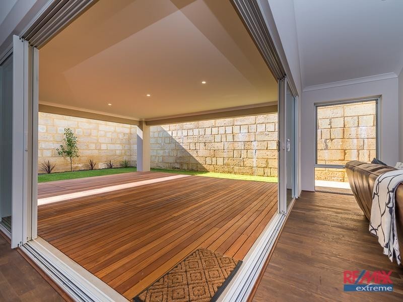 4 Chine Way, Alkimos WA 6038