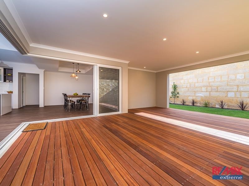 4 Chine Way, Alkimos WA 6038
