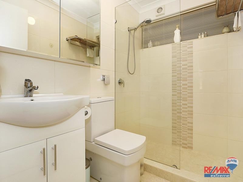 3/30 Parsons Way, Innaloo WA 6018