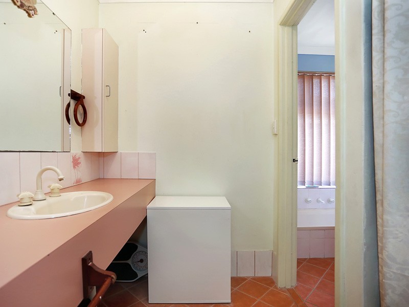 8 Ashburton Drive, Heathridge WA 6027