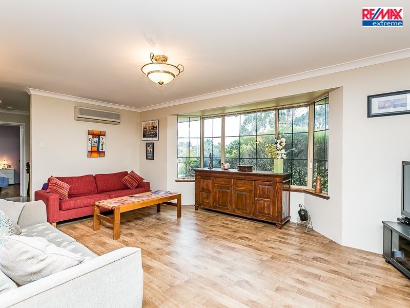 4 Caridean Street, Heathridge WA 6027