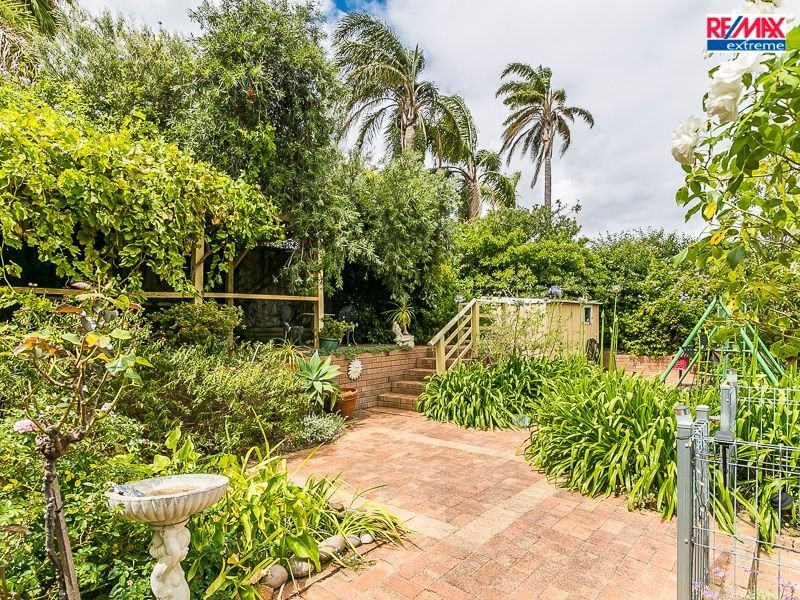 4 Caridean Street, Heathridge WA 6027