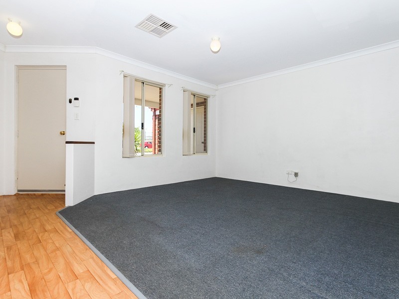 2 Shepperton Drive, Butler WA 6036