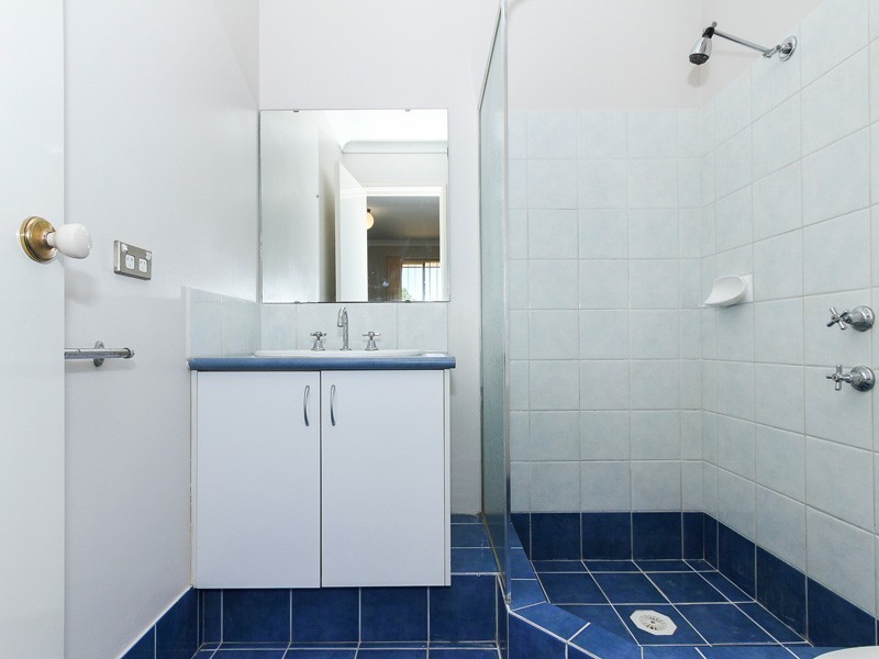 2 Shepperton Drive, Butler WA 6036