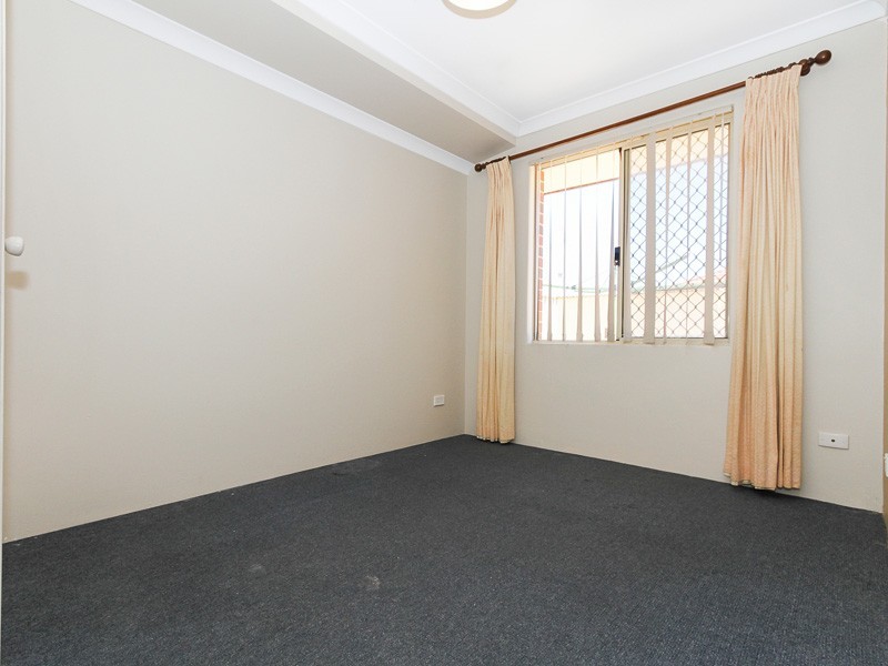 2 Shepperton Drive, Butler WA 6036