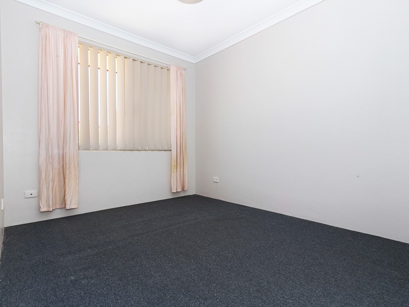 2 Shepperton Drive, Butler WA 6036