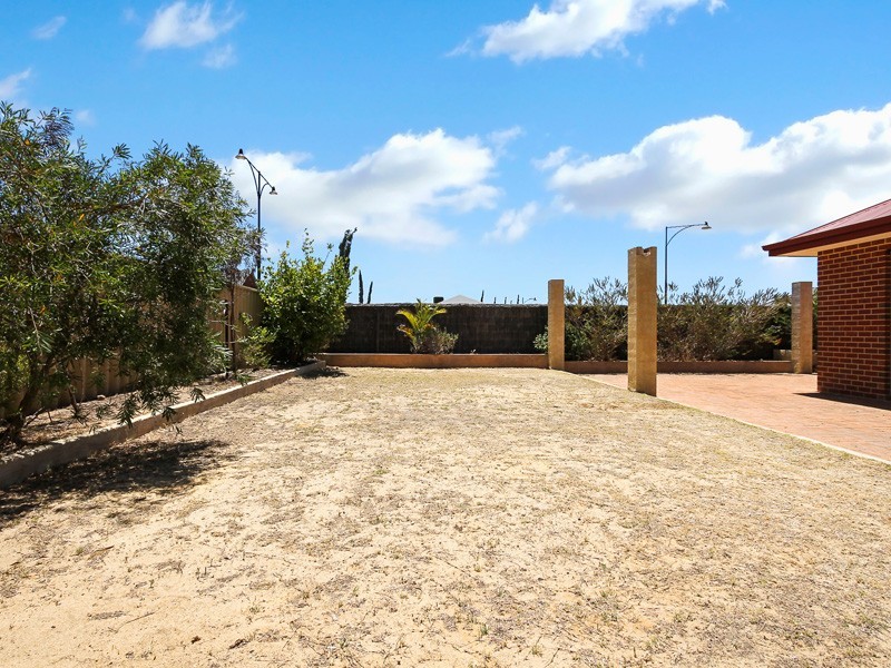 2 Shepperton Drive, Butler WA 6036