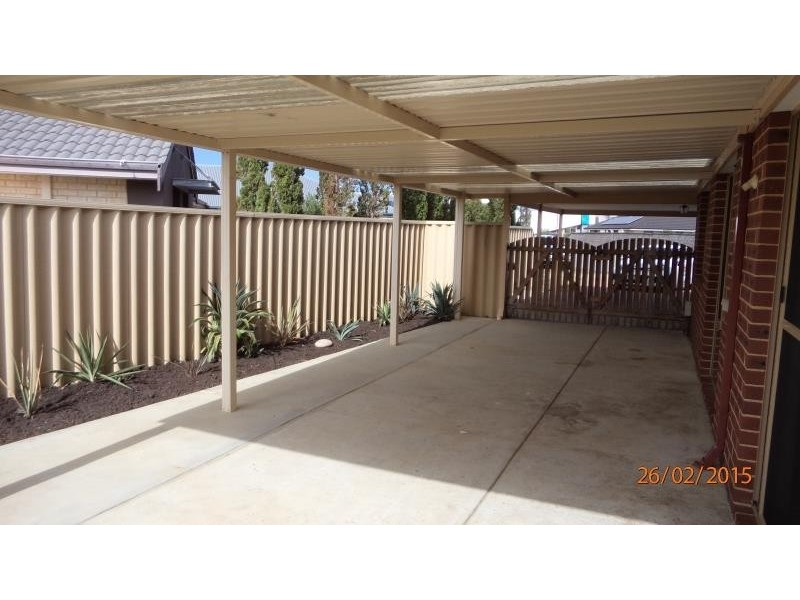 8 Tidworth Elbow, Butler WA 6036