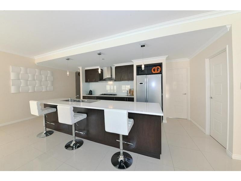 87 Waldburg Drive, Tapping WA 6065