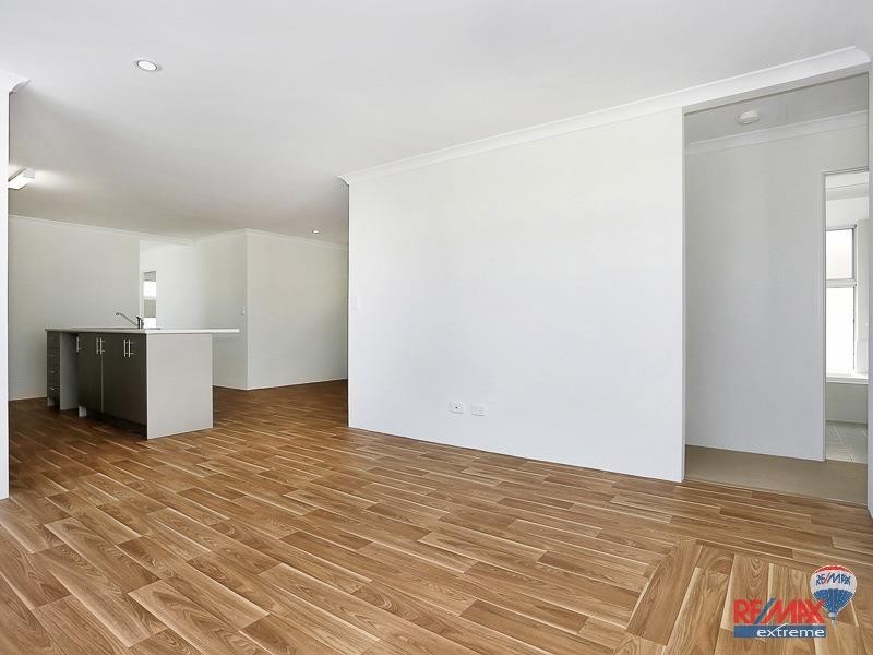 21 Giallo Way, Eglinton WA 6034