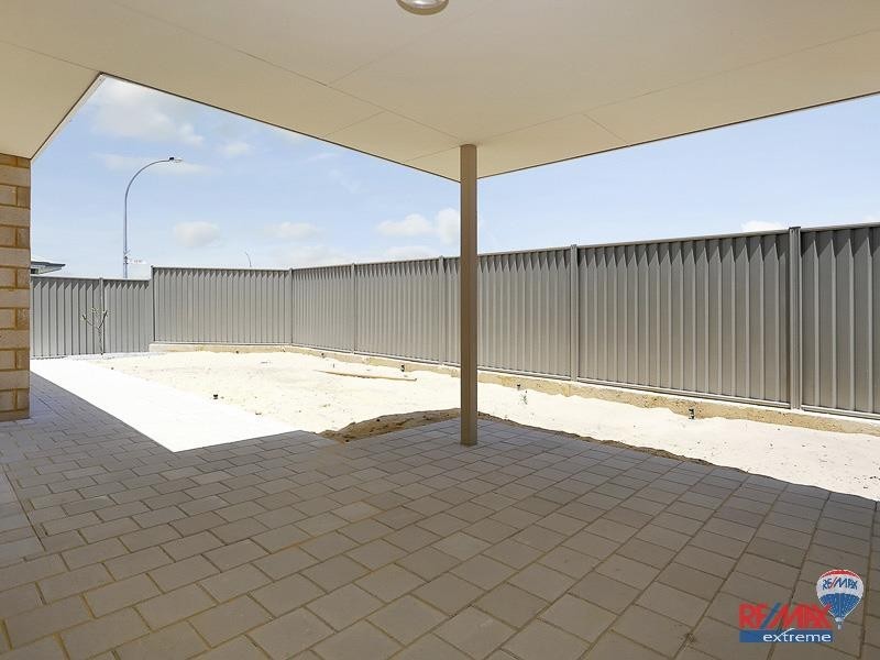 21 Giallo Way, Eglinton WA 6034