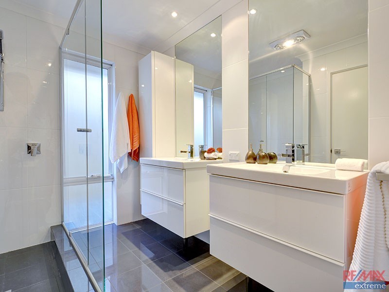 1/116 Elliot Road, Hocking WA 6065