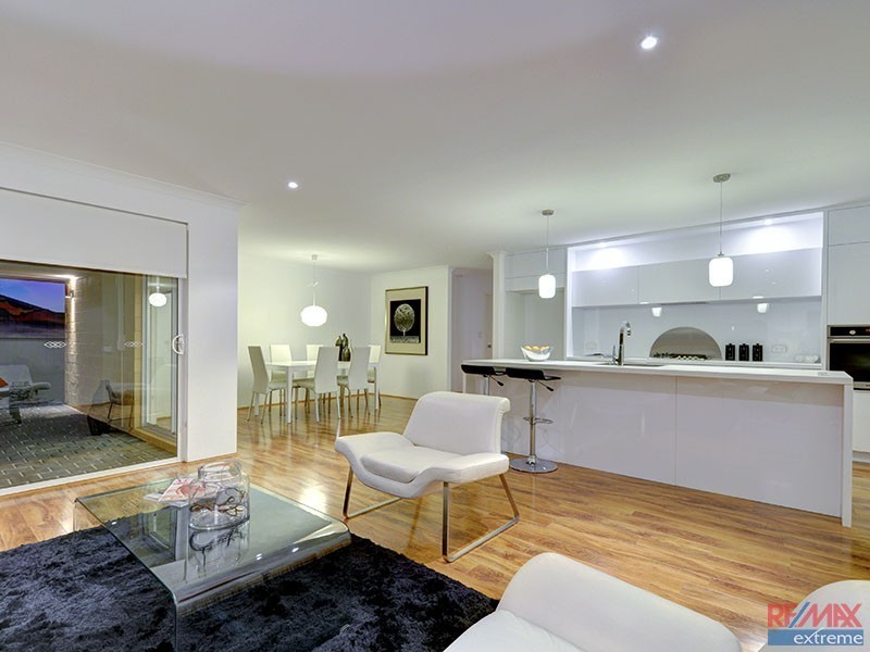 1/116 Elliot Road, Hocking WA 6065