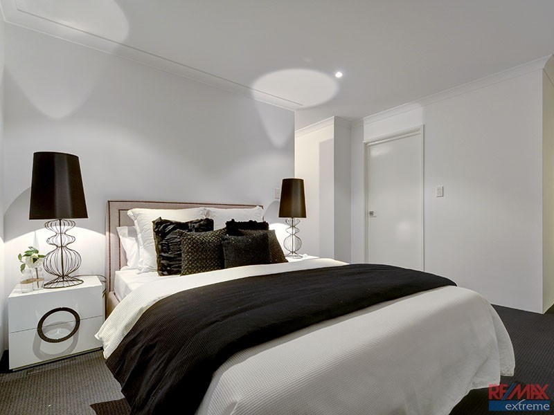 1/116 Elliot Road, Hocking WA 6065