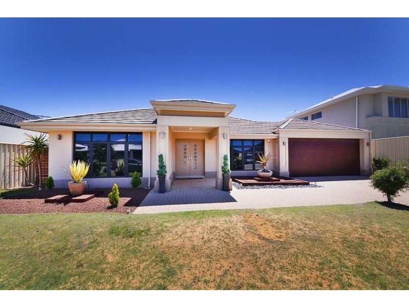 15 Coolidge Gardens, Tapping WA 6065