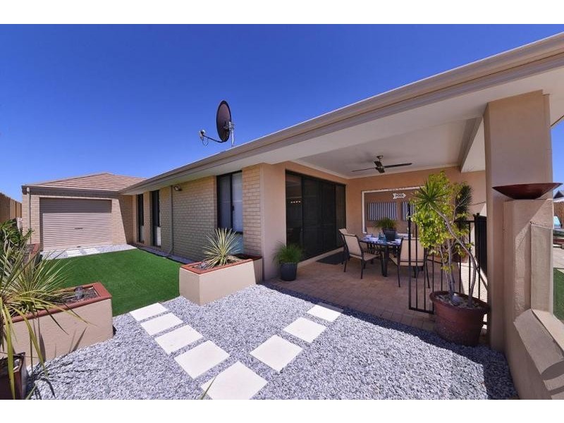 15 Coolidge Gardens, Tapping WA 6065