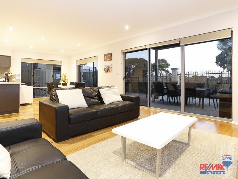 13/146 St Andrews Drive, Yanchep WA 6035